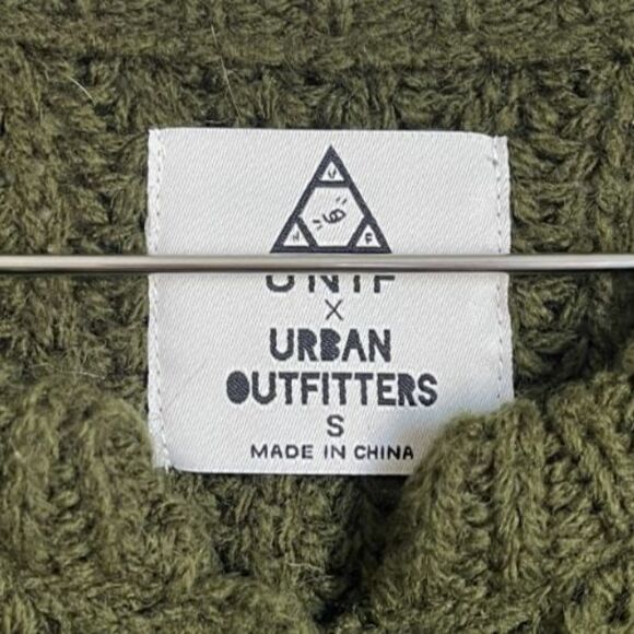 UNIF x Urban Outfitters Chloe Crop Cardigan in Olive Green Size SMALL - Picture 4 of 6